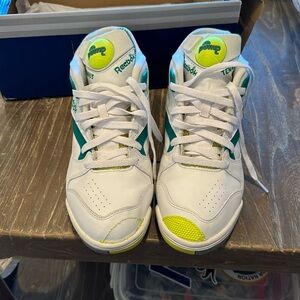 Reebok Court Victory pump men’s tennis shoes size 10-NIB